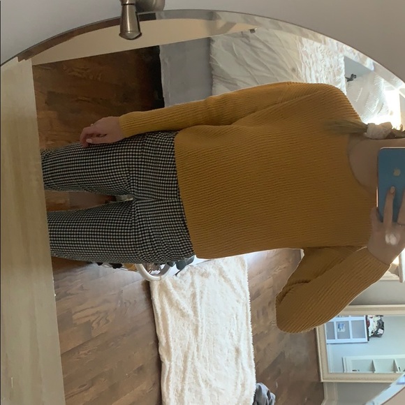 Mustard Yellow Cropped Sweater - Picture 3 of 3